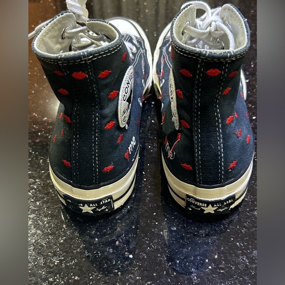 Supreme x Comme des Garçons Converse Black Kiss Print High Tops Size 9 - Picture 7 of 8